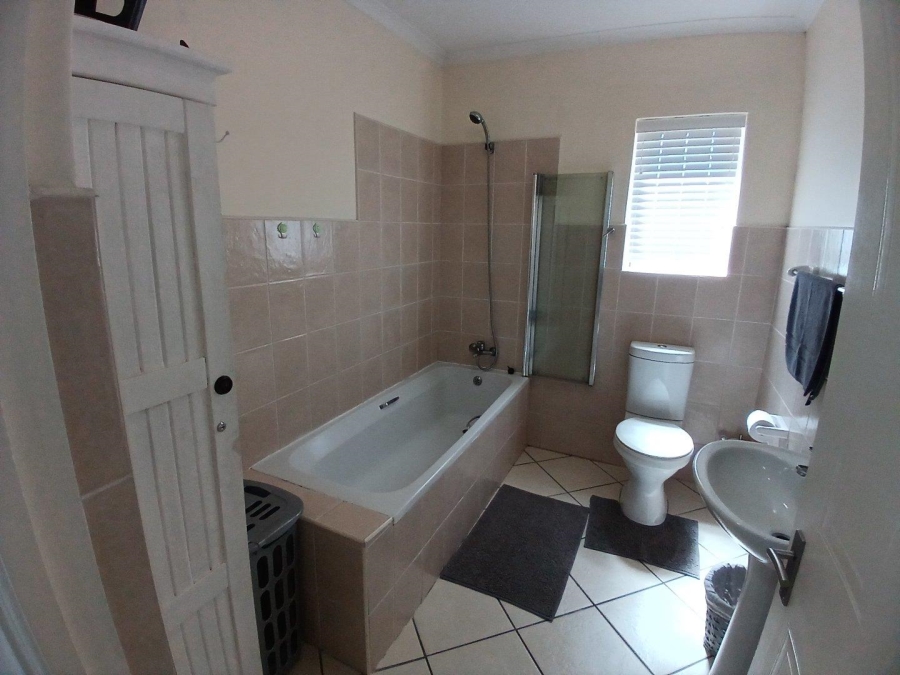 2 Bedroom Property for Sale in Hartenbos Central Western Cape